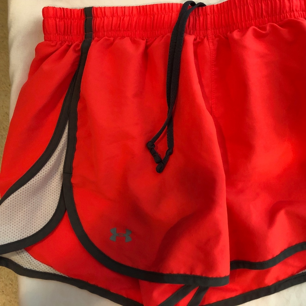 Under armour women's athletic running shorts